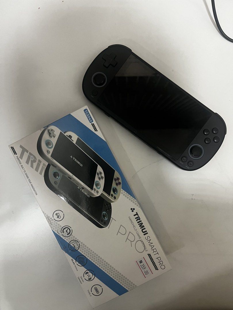Trimui Smartpro (Category: Others) located in Kapar. Submitted by idhamsalam98 (Listing ID 1457742413, Image 1). Description: Condition baru Ada 1000+ retro game.