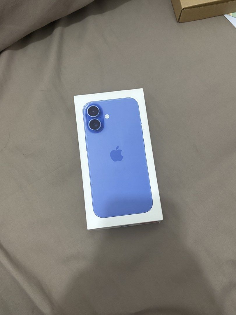 Used iPhone 16 Box (Category: iPhone 16 Series) located in Pasig City. Submitted by mathewcanarias (Listing ID 1457850915, Image 1). Description: .
