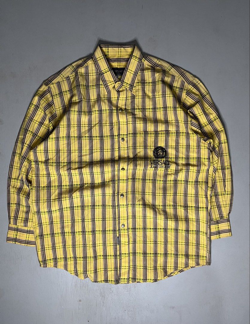 VERSACE JEANS COUTURE (Category: Luxury Apparel) located in Catbalogan. Submitted by wayndsyclee. (Listing ID 1457879587, Image 1). Description: VERSACE SIZE MEDIUM DIMES:WIDTH 25/32 EXCELLENT NO ISSUE COLOR RATE 9.5/10.