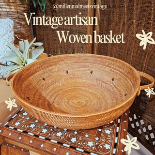 (Category: ) located in . Submitted by millennialmeetsvintage (Listing ID 1457813848, Image 1). Description: .