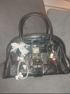 (Category: ) located in . Submitted by angelzclassics (Listing ID 1457842409, Image 1). Description: .