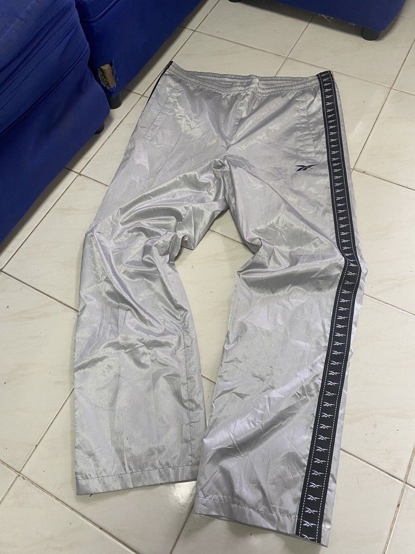 Vintage rebook trackpants (Category: Swim Trunks & Board Shorts) located in Las Pinas. Submitted by mark2k05 (Listing ID 1457803611, Image 1). Description: Size xxl.