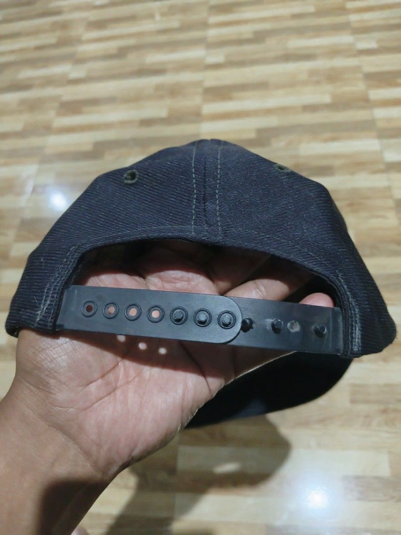 Vintage Topgun hat (Category: Caps & Hats) located in Legazpi City. Submitted by genobecollectives (Listing ID 1457844165, Image 2). Description: vintage top gun hat 200 add sf one size fits all bali brim.
