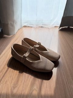 (Kategori: ) berada di . Dikirim oleh glenchaaa (ID iklan 1457713530, Gambar 1). Deskripsi: .