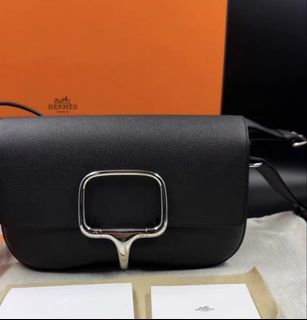 （分類：）位於 。 由 bellize.luxury 提交（商品編號 1457885118，圖片 1）。簡介： 。