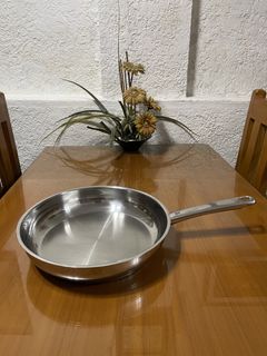 (Category: ) located in . Submitted by doublelkitchenware (Listing ID 1457860719, Image 1). Description: .