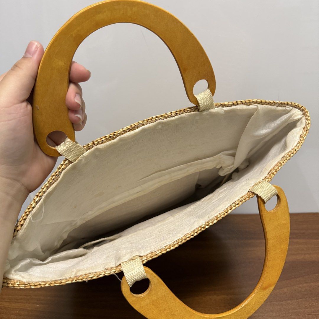 Woven Straw Beach Bag (Category: Beach Bags) located in Baliuag. Submitted by from.linea (Listing ID 1457779528, Image 3). Description: Woven Straw Beach Bag Price: ₱350 Brand: No Brand RFS: Decluttering (personal preloved bags, not bought from ukay) Location: Baliuag, Bulacan Pickup/Meet-up: Around Baliuag Delivery Options: SPX | Lalamove (Delivery fee will be shouldered by the buyer) Additional Notes: Feel free to send a private message if you’