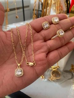 (Category: ) located in . Submitted by cheskhaionlinestore2.0 (Listing ID 1457941881, Image 1). Description: .
