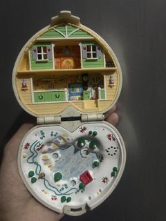 (Category: ) located in . Submitted by maria_777thriftfinds (Listing ID 1458075033, Image 1). Description: .