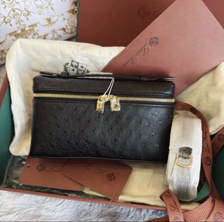 （分類：）位於 。 由 bellize.luxury 提交（商品編號 1457936085，圖片 1）。簡介： 。