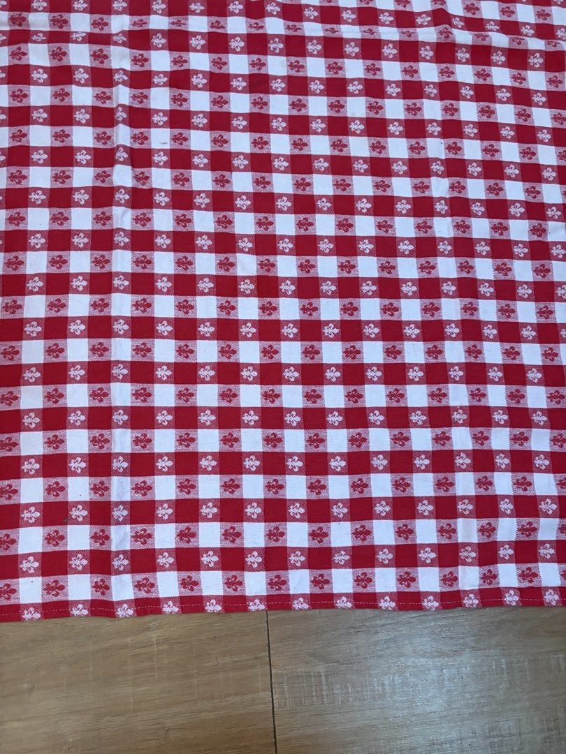 49”x47” table cover (Category: Carpets, Mats & Flooring) located in Dipolog. Submitted by playmatesfriend.ph (Listing ID 1457967768, Image 2). Description: .