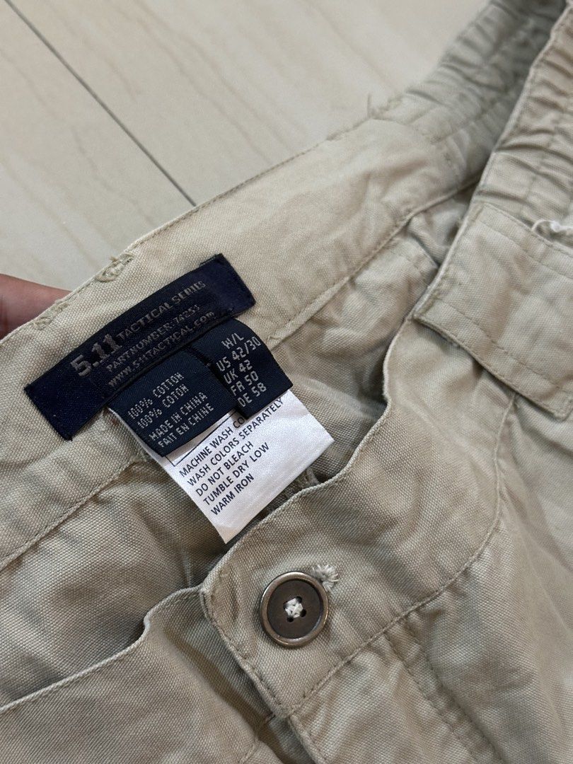 5.11 Tactical Cargo Pants (Category: Jeans) located in Alitagtag. Submitted by bhthrift_30 (Listing ID 1458019398, Image 1). Description: 5.11 tactical Size 42 1k+sf Dm.