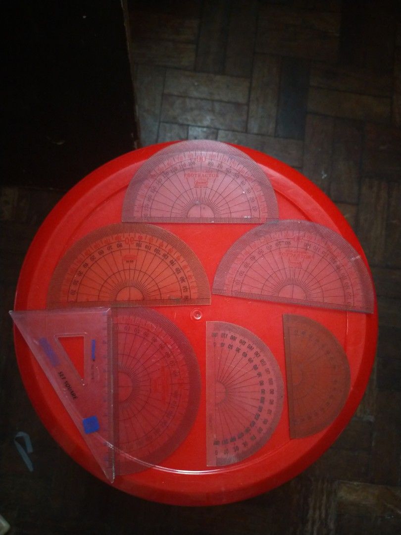 🎁 FREEBIES AVAILABLE (Category: Craft Supplies & Tools) located in Manila. Submitted by warmshark.1ae1ea (Listing ID 1457985693, Image 1). Description: 🎁 FREEBIES AVAILABLE! I also have assorted used drafting tools such as protractors, rulers & drawing tools available as freebies with purchase. Freebie is available while supplies last. First come, first served. Please ask which freebies are currently available..
