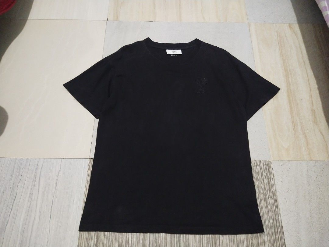 AMI T-SHIRT (Category: Tshirts & Polo Shirts ) located in Tagaytay City. Submitted by dcthrifts (Listing ID 1457938012, Image 1). Description: DIMES 21x27.