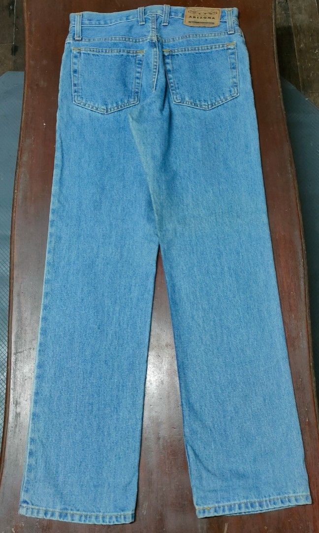 Arizona mid wash denim jeans (Category: Jeans) located in Baguio. Submitted by migs_act (Listing ID 1458039492, Image 2). Description: FOR SALE: Arizona Mid Wash Denim Jeans Price: ₱500 Size: Tagged 29×30 Waist: 15" Rise: 10" Outseam: 39" Hem: 7.5" Color: Mid Wash Fit: Straight Cut Material: Mid-Weight Denim Details: 5-pocket style, paper patch, zip fly. Condition: 9.8/10 — Like New Payment: GCash or Bank Transfer Shipping: J&T PM for inquiries..