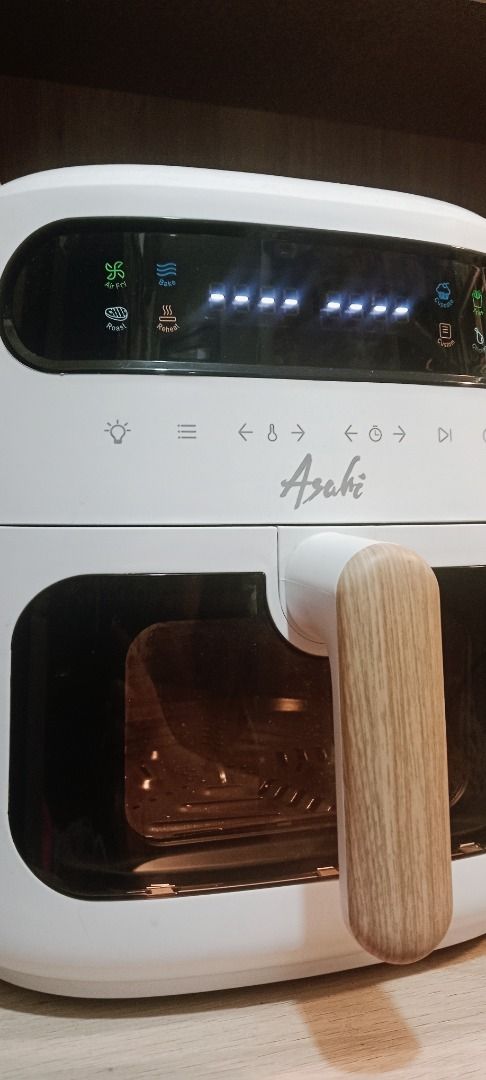 Asahi AF-800 Air Fryer a Premium Model (Category: Fryers) located in Santa Rosa. Submitted by southie777 (Listing ID 1458090765, Image 1). Description: USED ONCE ONLY (tried toast Bread) Original Price in Abenson around ₱4,800++ Reason for Selling: Hindi talaga ginagamit naka-display lang. The Asahi AF-800 Air Fryer is a premium model from the brand’s minimalist Wooden Series. It balances a large capacity for family-sized meals with precise digit
