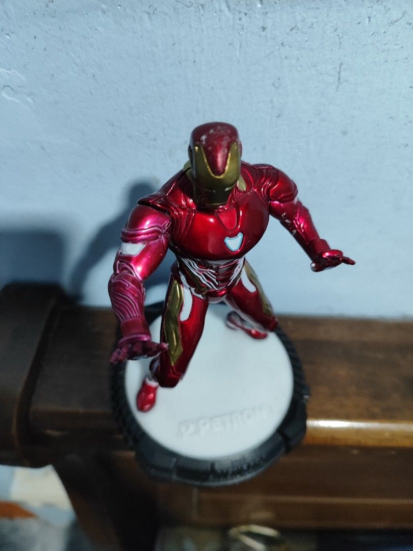 Avengers Infinity War Ironman Lamp (Category: Western Merchandise) located in Bacoor. Submitted by librolibre (Listing ID 1457981281, Image 2). Description: •Petron Limited Edition Ironman Lamp (Avengers Infinity War). Loose Condition (no box). •Has minor styrofoam marks on top of the head and left arm (can be removed by cleaning it). •The lamp is perfectly working. •₱500 or swap to a Spider-Man action figure. MOP: GCash, Maribank, BDO MOD: Lalam