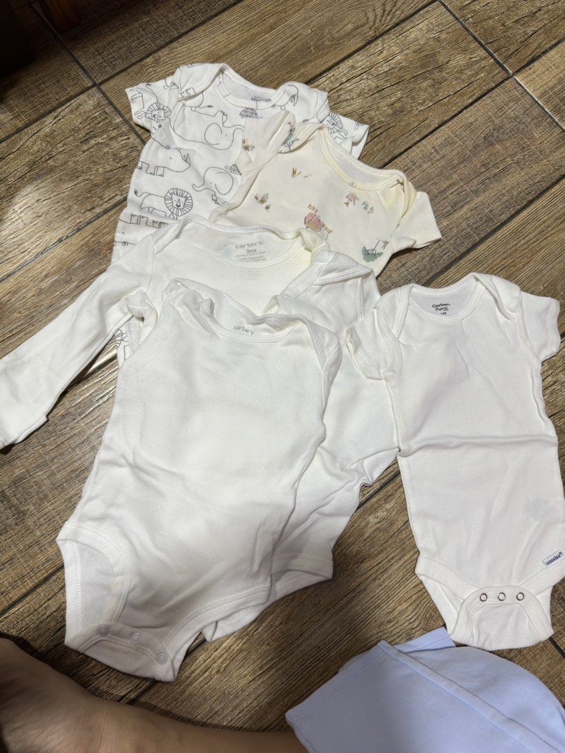 Baby clothes (Category: Babies & Kids Fashion) located in Rizal. Submitted by GirlDeclutter (Listing ID 1458005965, Image 1). Description: 3-6 months Need wash.