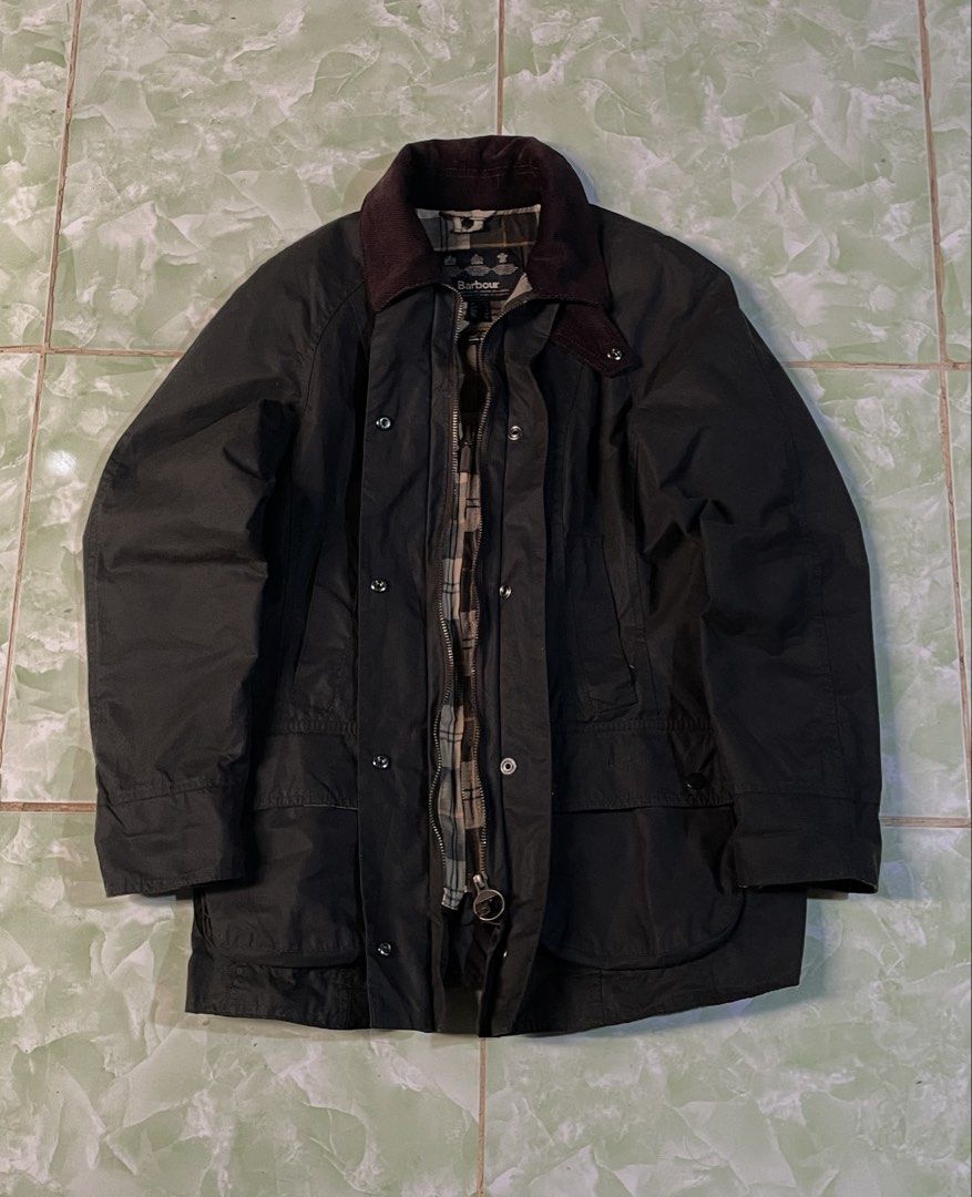 BARBOUR WAXED TARTAN JACKET (Category: Luxury Apparel) located in Cagayan de Oro. Submitted by patrickjam03829 (Listing ID 1457943476, Image 1). Description: width 21 length 27.5 no issue with pendant .