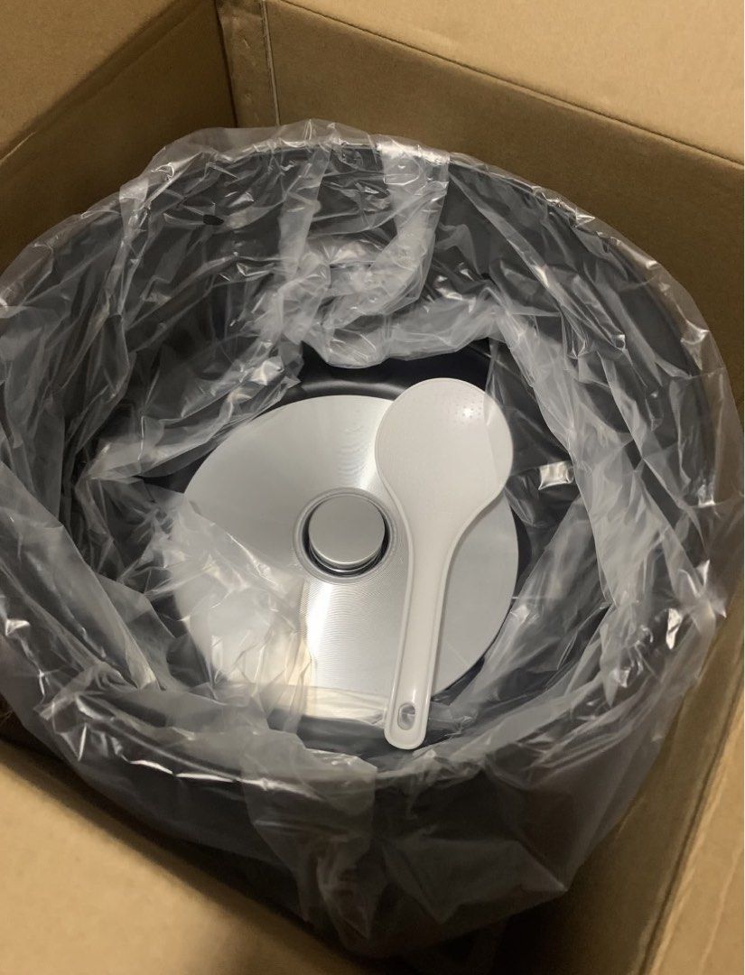 Baumann Rice Cooker (Category: Cookware & Accessories) located in Caloocan City. Submitted by estrellamanila (Listing ID 1458069491, Image 3). Description: Brandnew- opened box to check only.