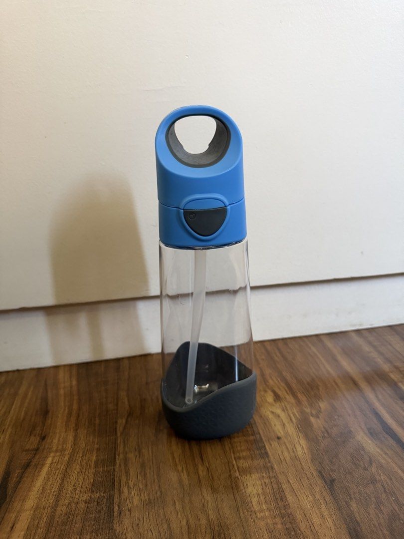 Bbox Tritan Drink Bottle (Category: Weaning & Toddler Feeding) located in Quezon City. Submitted by tiffanysiobe (Listing ID 1457943322, Image 3). Description: Color: Blue Slate Size: 600ml / 20oz Decluttering.