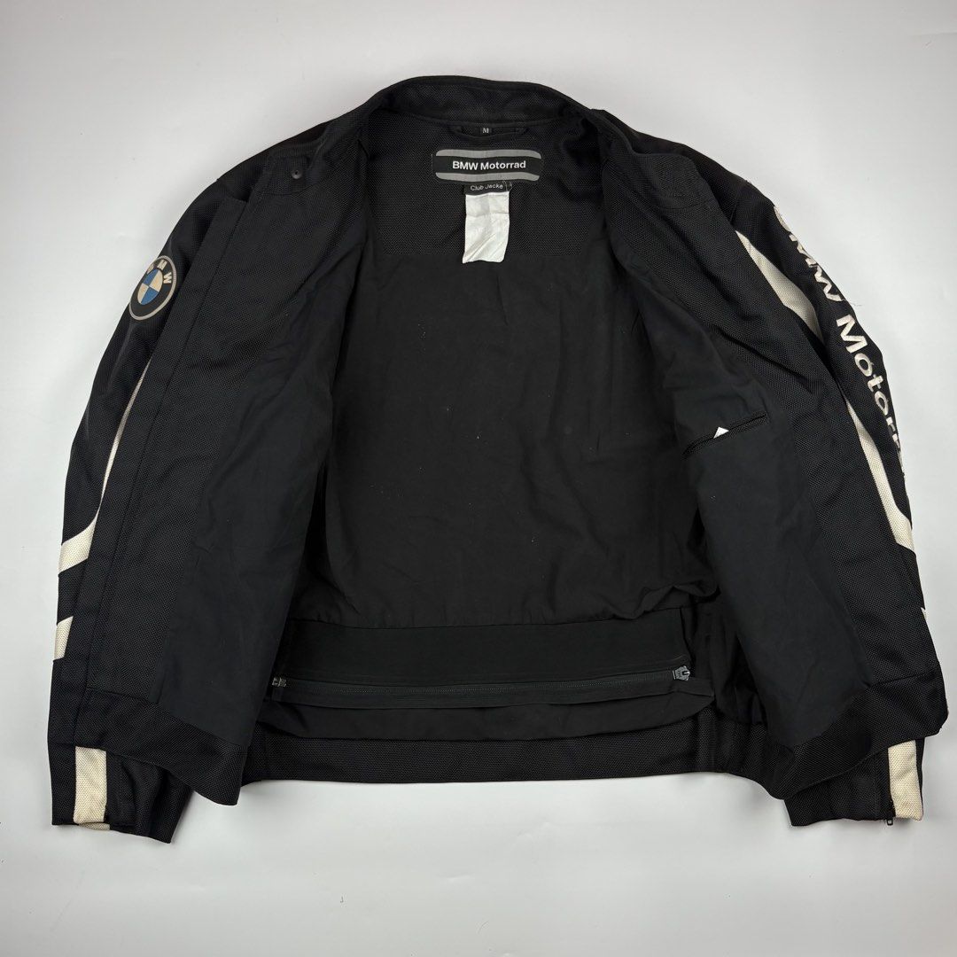 BMW Motorrad Racing Jacket (Category: Coats, Jackets and Outerwear) located in Bacolod City. Submitted by cast.archives (Listing ID 1458063935, Image 3). Description: BMW Motorrad Racing Jacket Size: Medium Condition: Very good Flaw: Missing sleeve zip puller and need wash.