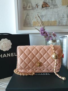 (Category: ) located in . Submitted by The_Curated_Closet (Listing ID 1457909620, Image 1). Description: .