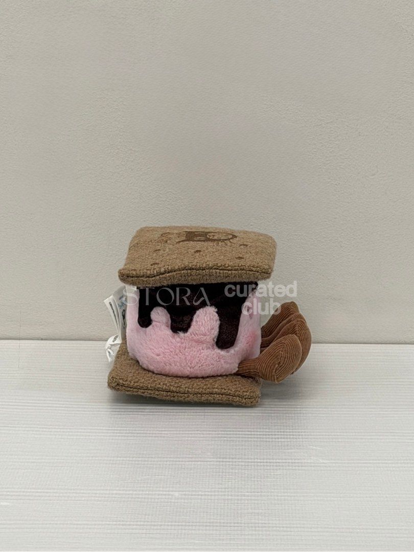 BNWT ★ JELLYCAT Amuseables S'mores (Category: Plushies & Soft Toys) located in San Juan City. Submitted by curated.club (Listing ID 1457992175, Image 2). Description: ★ please read bio before ordering ★ actual item color may differ slightly due to lighting and screen settings ★ Jellycat drawstring bag is subject to availability upon purchase .