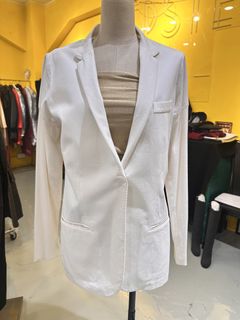 （分類：）位於 。 由 preownedluxuryclotheshk 提交（商品編號 1457977222，圖片 1）。簡介： 。