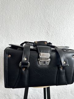 (Category: ) located in . Submitted by preloved.group (Listing ID 1457960075, Image 1). Description: .