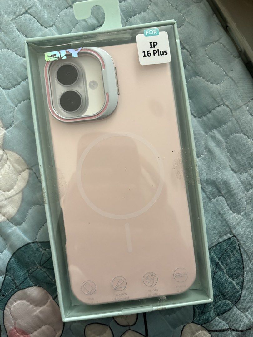 CASING IPHONE 16PLUS (Category: Cases & Covers) located in Seri Manjung. Submitted by gadisweatshirt (Listing ID 1457914816, Image 1). Description: POWERPUFF GIRL - RM10 DIY CASING IN SEAL - RM15 FLOWER BY CASEBYZAZA - RM10 PLAIN CASING WHITE & BLACK - RM10 (COMBO).