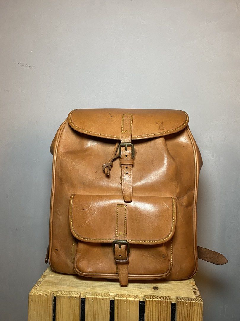 Cervo Genuine Leather Backpack (Category: Backpacks) located in Pasig City. Submitted by barako.vintage (Listing ID 1458014399, Image 1). Description: - Stylish brown genuine leather bag - newly conditioned and cleaned leather - Spacious interior - Classic and versatile design Gcash or cash if meetup in Ortigas center area Payment first policy.