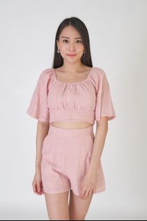 (Category: ) located in . Submitted by 8.fashion (Listing ID 1458063346, Image 1). Description: .