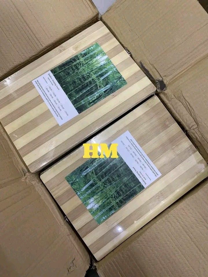 Chopping Board (Category: Other Kitchenware & Tableware) located in Makati City. Submitted by oideme (Listing ID 1457912217, Image 3). Description: .