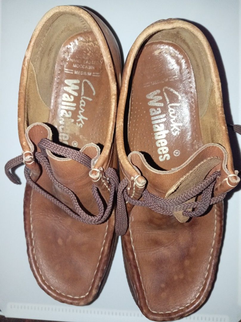 Clarks Wallabees (Category: Casual Shoes) located in Abucay. Submitted by source8600 (Listing ID 1457986422, Image 1). Description: .