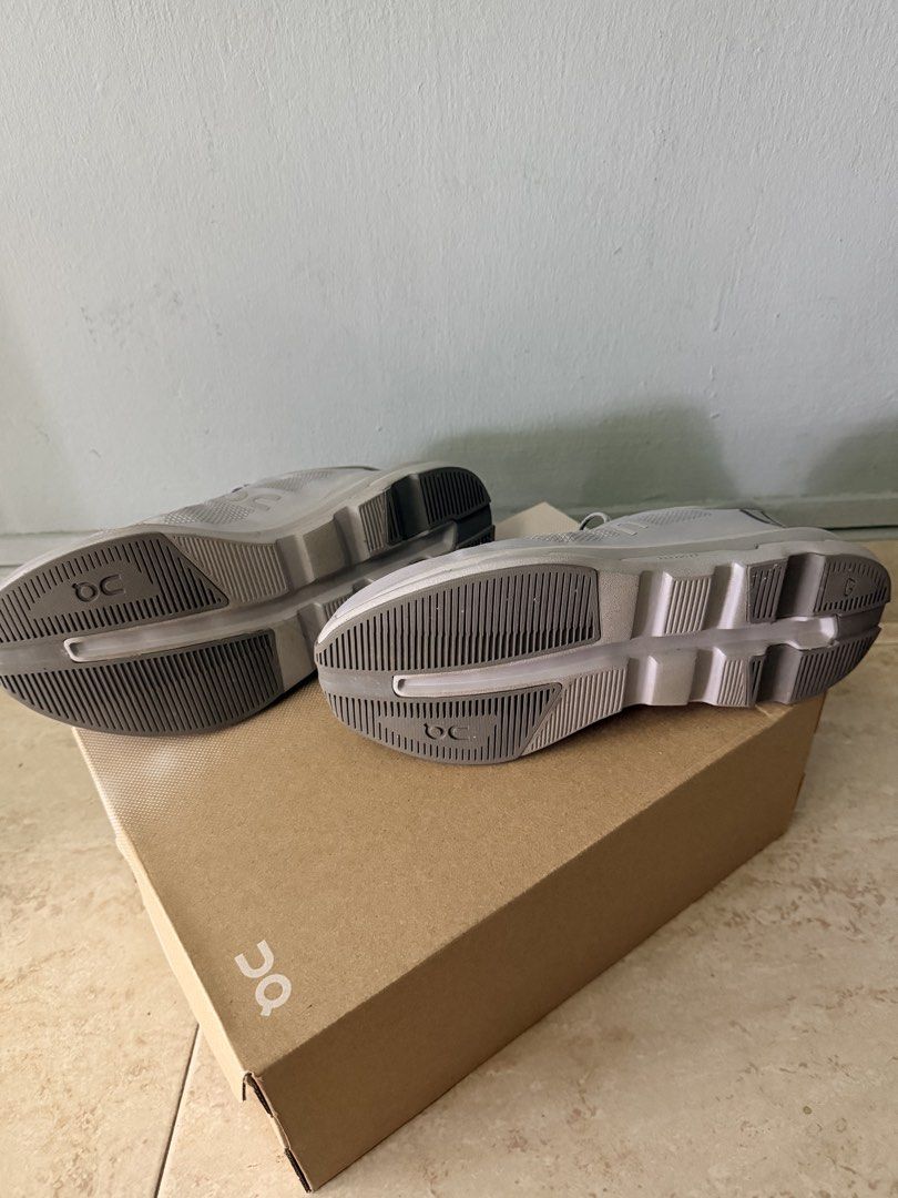 Cloudzone (Category: Babies & Kids Fashion) located in Singapore. Submitted by nrmalatoha (Listing ID 1457937719, Image 3). Description: Brand Cloudzone light grey colour Size UK 4.5 US 6.5 unisex .