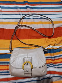 (Category: ) located in . Submitted by dyastenthrift (Listing ID 1458031293, Image 1). Description: .