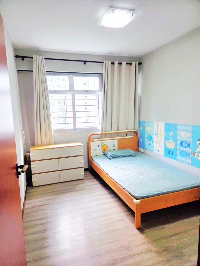(Category: ) located in . Submitted by your_rental_specialist (Listing ID 1457820960, Image 1). Description: .