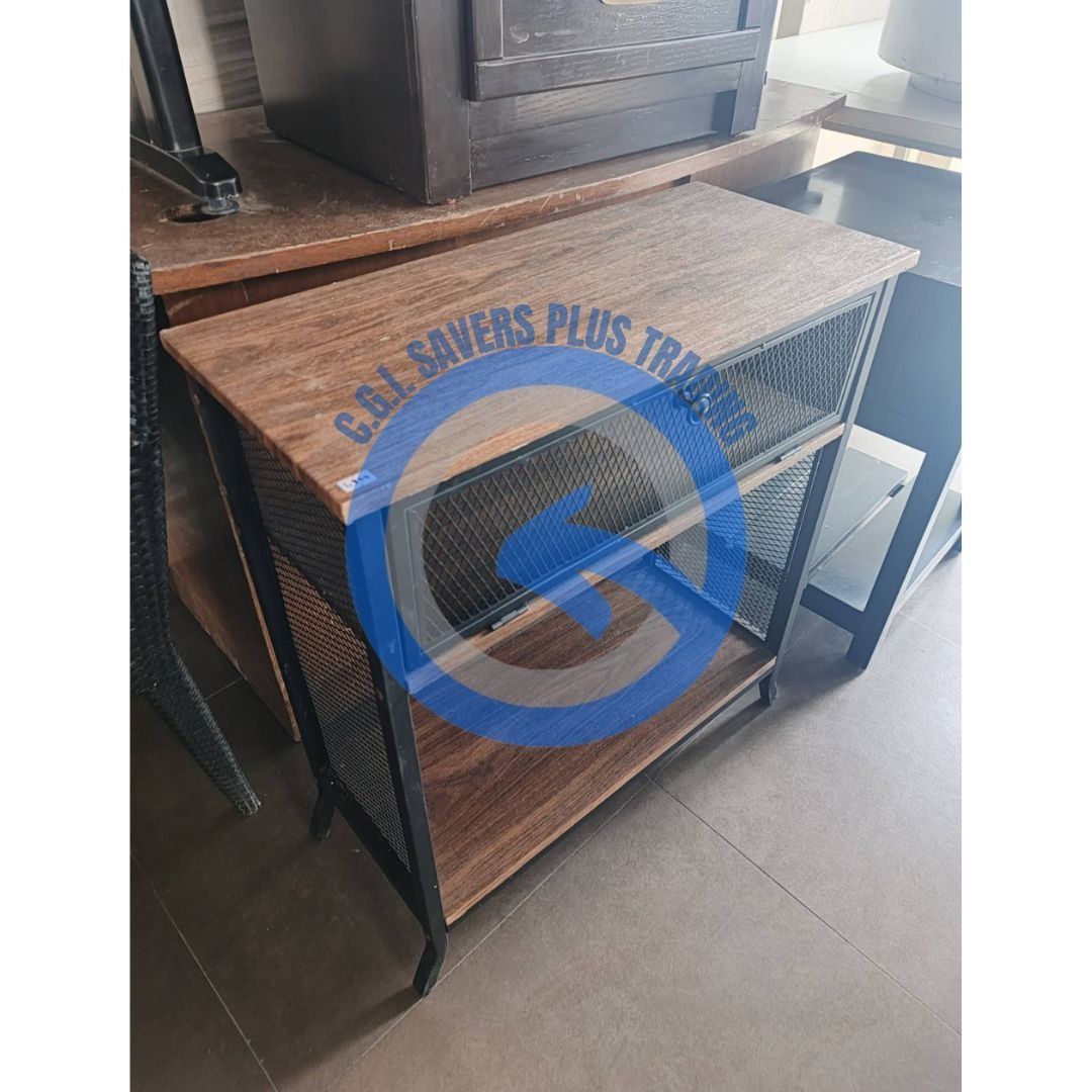 Console Table Wood Metal Frame Industrial Style (Category: Tables & Sets) located in San Pedro. Submitted by cgi.saversplustrading (Listing ID 1457910080, Image 3). Description: - Industrial style console table - Wood top and shelves - Black metal frame - One drawer with mesh front - Ideal for entryways or living rooms.
