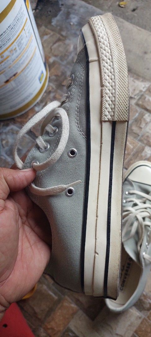 Converse Chuck Taylor All Star 70s Low Top (Category: Sneakers) located in Manila. Submitted by youngfire.6b8f69 (Listing ID 1457982508, Image 2). Description: - Oliver green Converse Chuck Taylor All Star 70s low top sneakers - Classic canvas upper with rubber toe cap - Soles show some wear but have plenty of grip remaining - Laces are included - Ideal for casual and everyday wear.