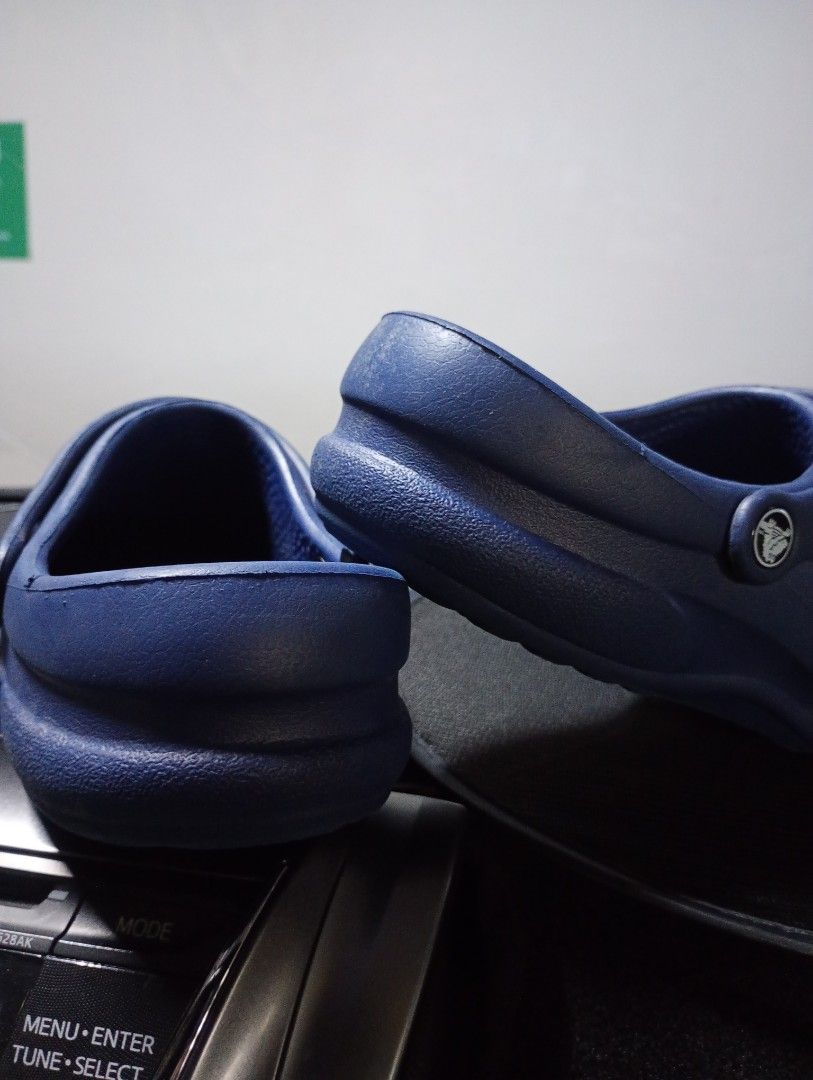 Crocs Classic Bistro Work Clog (Category: Slippers and slides) located in Baguio. Submitted by brand_master (Listing ID 1458066727, Image 3). Description: Classic blue Crocs clogs - Easy slip-on and off design - Soles with excellent grip - Ideal for everyday wear, gardening, and lounging - Highly versatile footwear Size 8 US Men's/10 US Women's In excellent condition .
