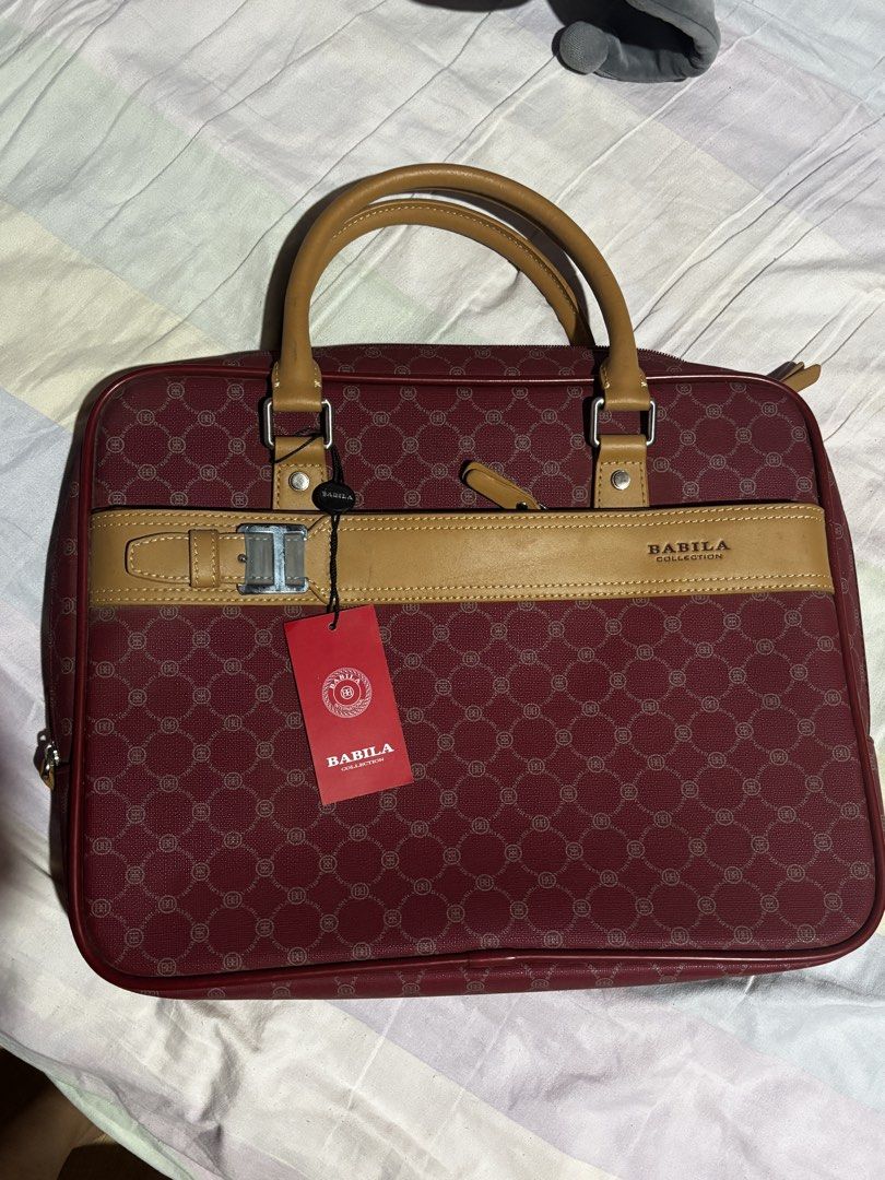 Cute formal laptop bag (Category: Luxury Bags & Wallets) located in Tuguegarao City. Submitted by whimsyfinds7 (Listing ID 1458007993, Image 2). Description: — with tag — ONHAND ready to ship.