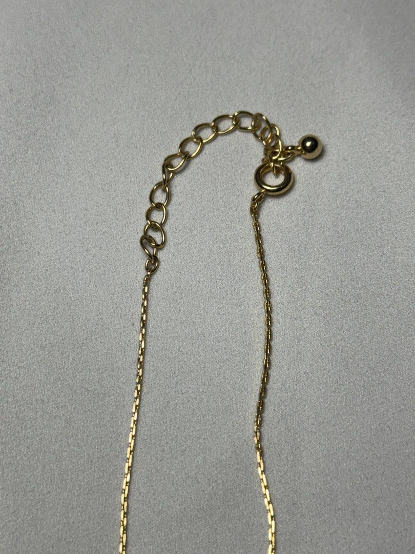 Diamond cluster gold necklace (Category: Necklaces) located in Ligao. Submitted by veetrinkets (Listing ID 1458037984, Image 3). Description: -gold plated -diamond cluster flower pendant -spring ring clasp -snake chain -can fit up to 15.5 inches.