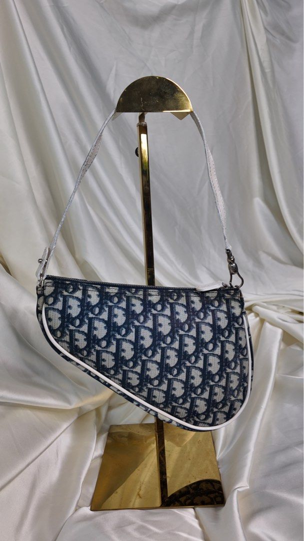 Dior Trotter Saddle Bag Denim PVC (Category: Luxury Bags & Wallets) located in Taytay. Submitted by lucila_felisa_ (Listing ID 1457942337, Image 2). Description: - 100% money back guaranteed original .