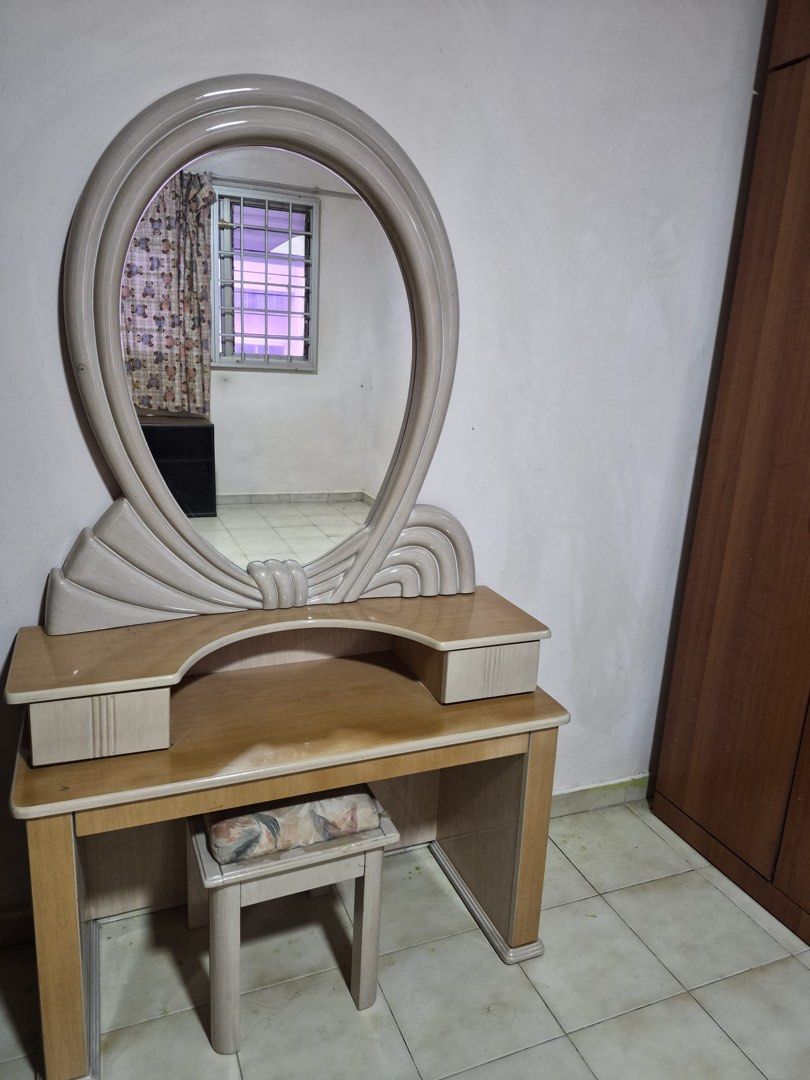 Dressing table (Category: Other Home Furniture) located in Singapore. Submitted by priyapops (Listing ID 1458096378, Image 1). Description: Arrange your own delivery. Drop me a text at 91057732 to arrange..