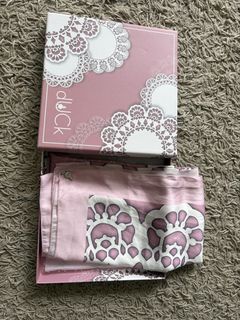 (Category: ) located in . Submitted by shopmypreloves (Listing ID 1457946346, Image 1). Description: .