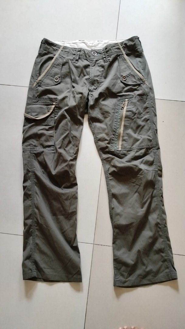 EDWIN Exclusive Vintage Model Cargo Pants Size M (Category: Jeans) located in Angeles City. Submitted by mightywhale_13072f (Listing ID 1457914798, Image 1). Description: - Brand: EDWIN - Color: Olive Green - Style: Cargo Pants - Fit: Relaxed - Size: M (Waist 78cm, Hips 96cm) - Features: Multiple pockets with zip and button closures - Ideal for: Casual wear - Condition: Please check photos for details.