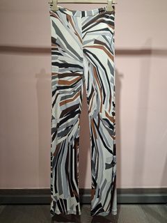 （分類：）位於 。 由 ig_upstylehk 提交（商品編號 1457972415，圖片 1）。簡介： 。