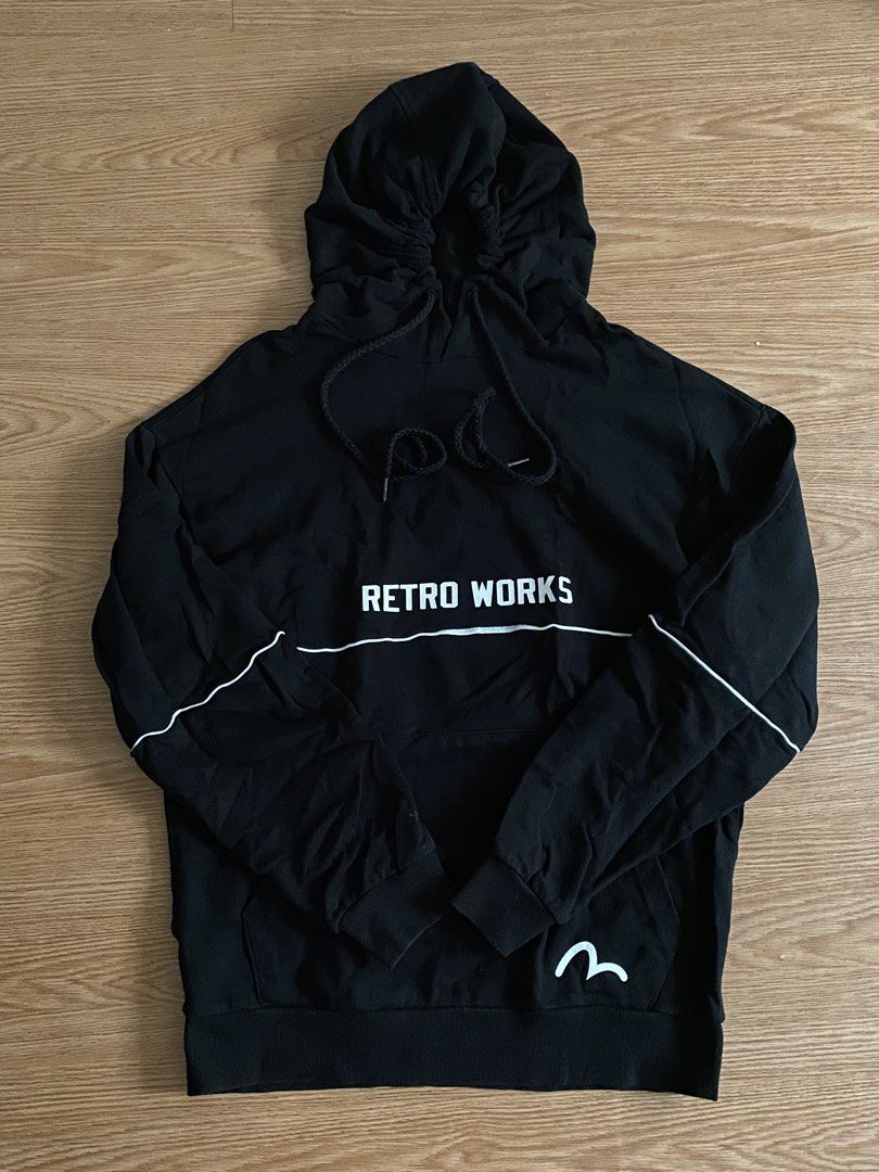 EVISU Black Graphic Hoodie Jacket (Category: Coats, Jackets and Outerwear) located in Quezon City. Submitted by dcbys (Listing ID 1455785142, Image 2). Description: like new no issues large on tag .