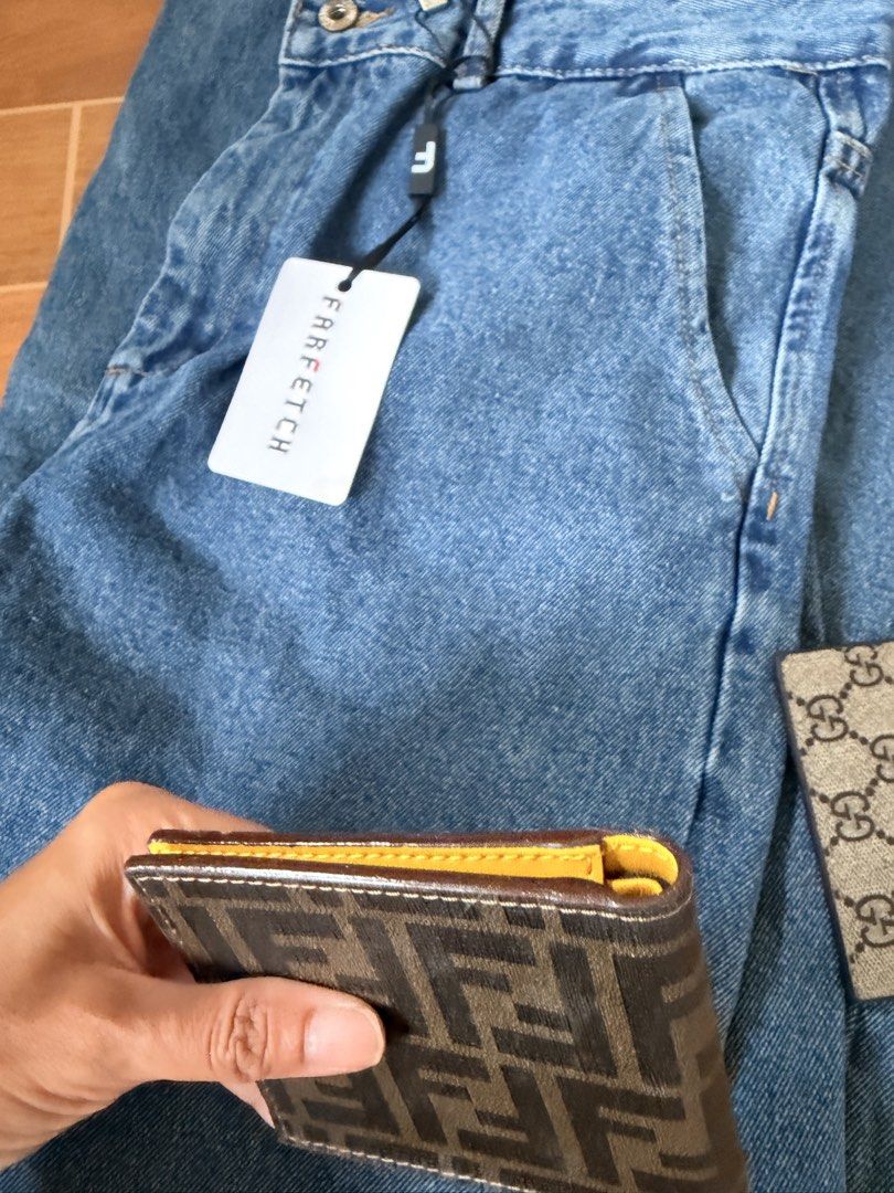 Fndi Wallet (Category: Wallets & Card holders) located in Las Pinas. Submitted by twiceloved24 (Listing ID 1457975656, Image 2). Description: With interior flaw pls check last photo.